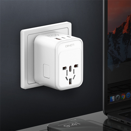 Universal-Reiseadapter 65W 2xPD + 1xQC