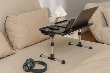 Stolik regulowany na łóżko Beddy S Czarny buk Outlet A