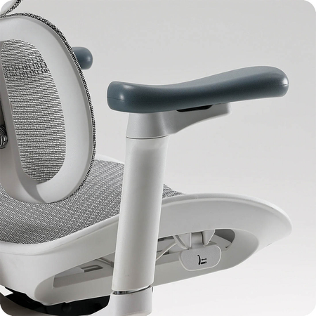 Szary fotel biurowy do ergonomicznego biura - REGULACJA 4D - Spacetronik SPRINGLE 22