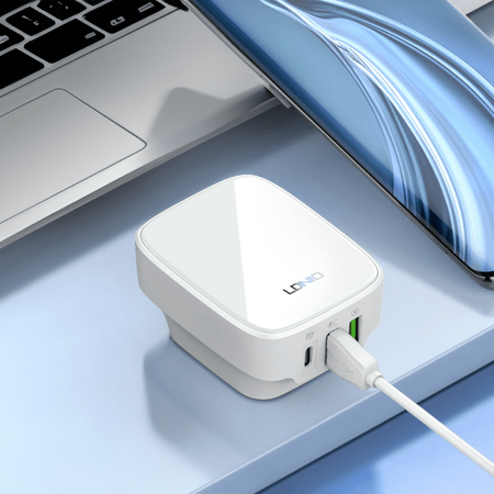 32W 3 Port USB Ladegerät PD QC Ldnio Q334 weiß - zdjęcie 2