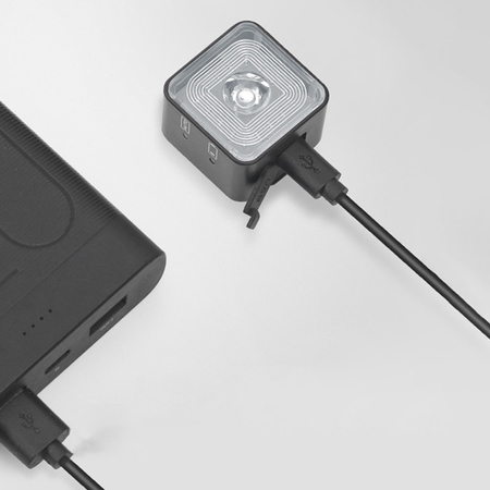 Lampka rowerowa przednia Wind and Moon WT06