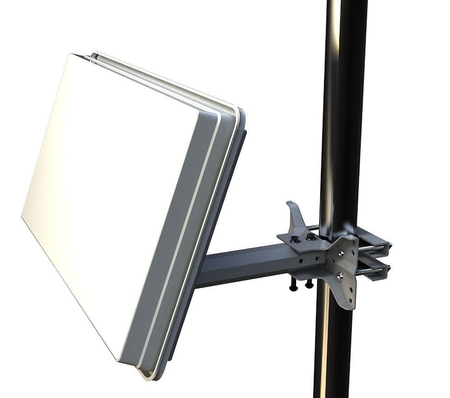 Selfsat H30D+ antena płaska - z LNB Single Outlet A+