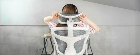 Ergonomiczne, szare krzesło biurowe Spacetronik DORIS 30 z regulacją zagłówka i podłokietników