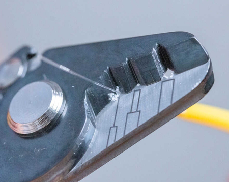 Nożyce do przewodów światłowodowych trójotworowe JONARD TOOLS JIC-375